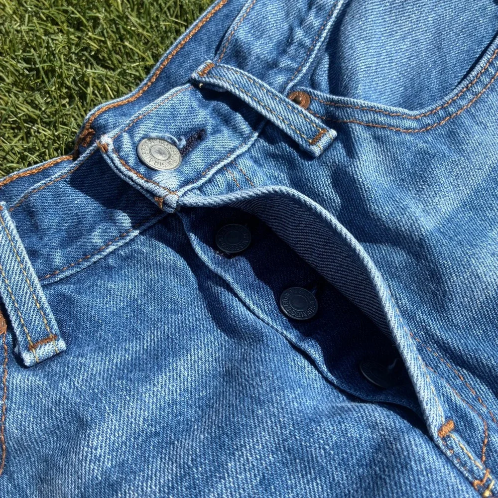 Levis 501 Size 28x2 High Rise Cut Off Denim Shorts Medium Wash Blue Button Fly